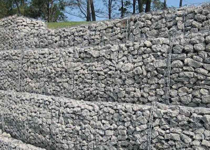 How to construct a Gabion cage in a protective project