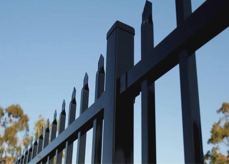 The difference between iron fence and zinc steel fence