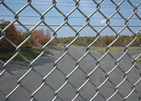 How to make galvanized chain link fence play more role